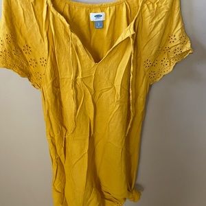 Small old navy dress ! Sleeves are the same as bottom of dress